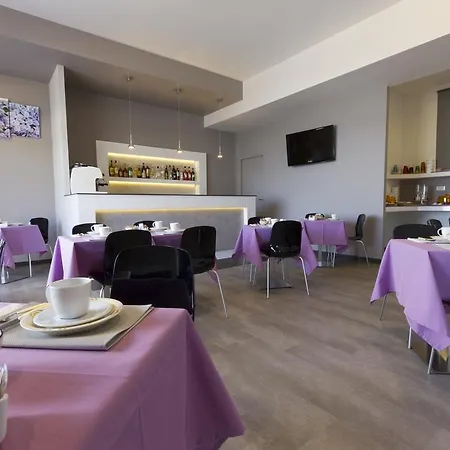 L'approdo Hotel 3*